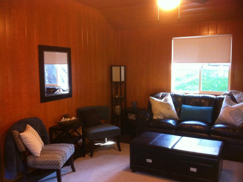 Bandy Canyon Ranch Hotel Escondido Room photo