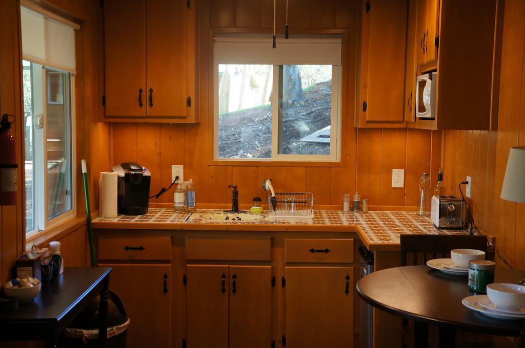 Bandy Canyon Ranch Hotel Escondido Room photo